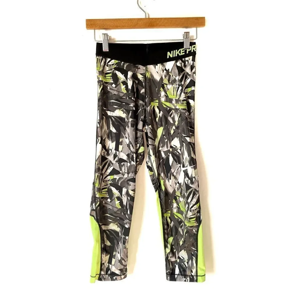 NIKE Pro Painted Palms Allover Print Capri Pant Leggings Gym Runing Compression - Picture 2 of 9